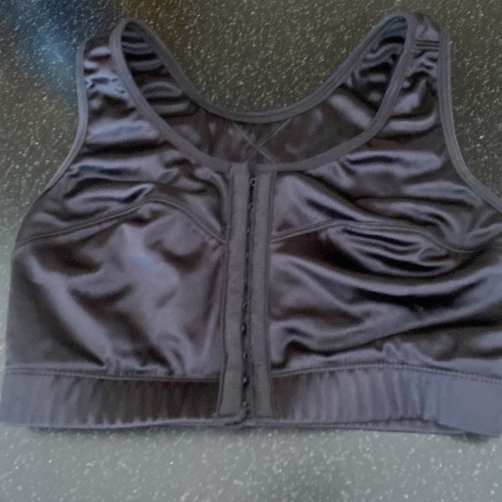 Enell black sports bra high impact size 1 perfect